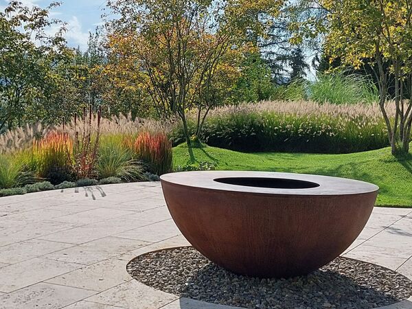 Metall und Holz Referenzbild