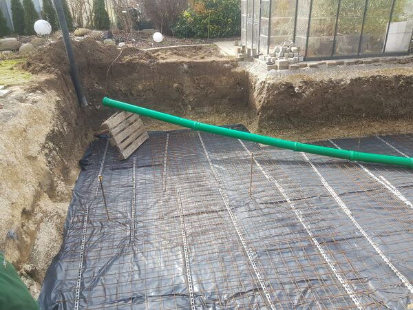 EIN BADEPARADIES ENTSTEHT - Galeriebild